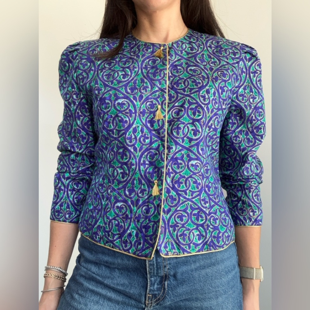 Vintage Boxy Cropped 100% Silk Blazer & Skirt Set Tassel Fringe Buttons Size S